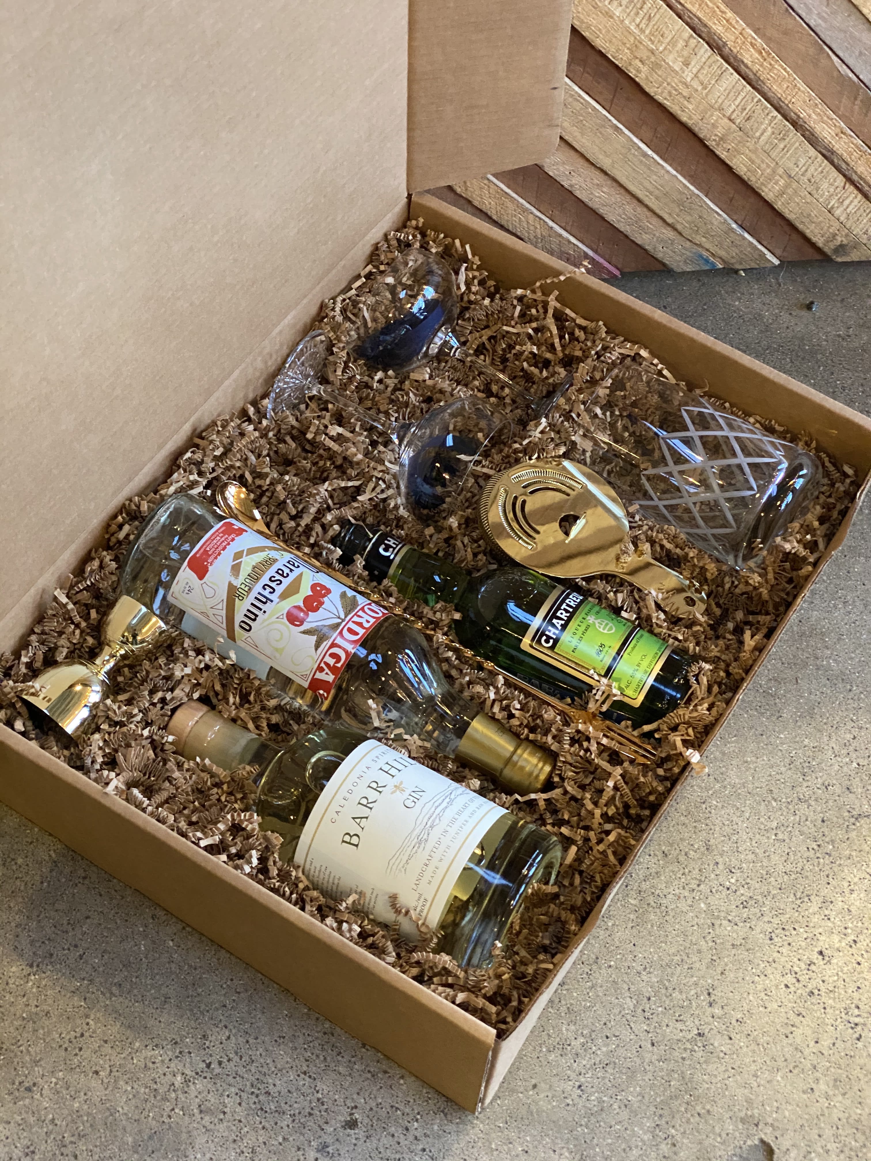 Cocktail Gift Boxes Delivery in Culver City, CA Bar & Garden