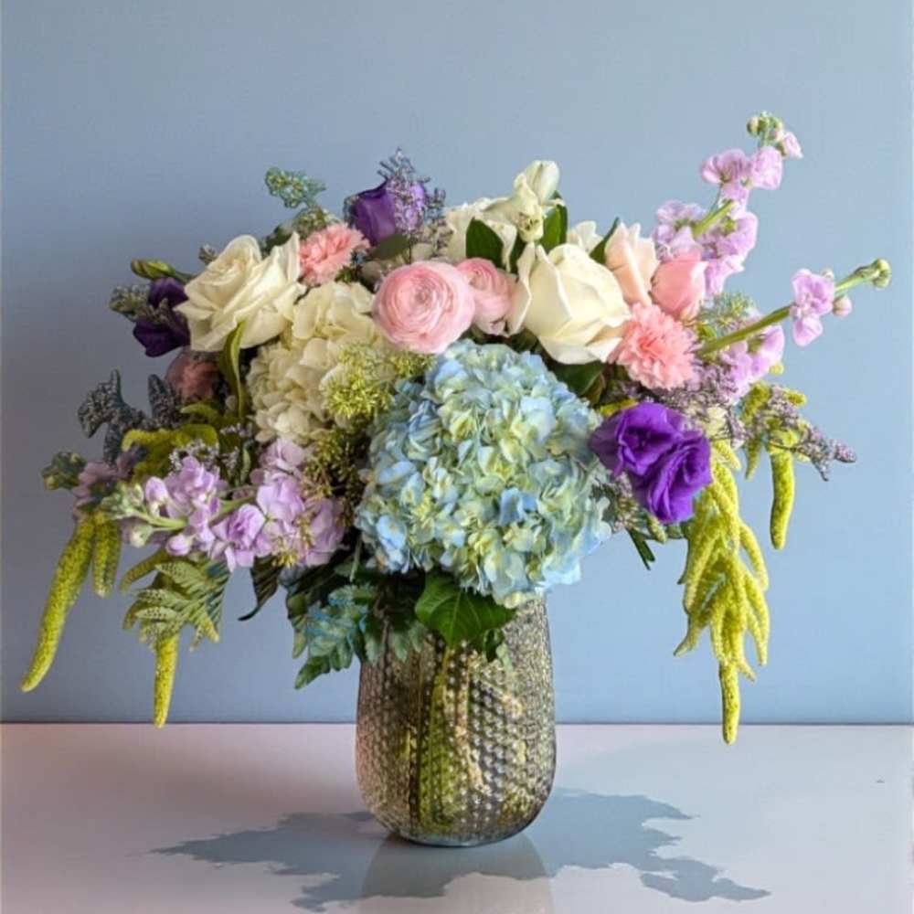 An Inspired Spring An Art and Flowers Exclusive