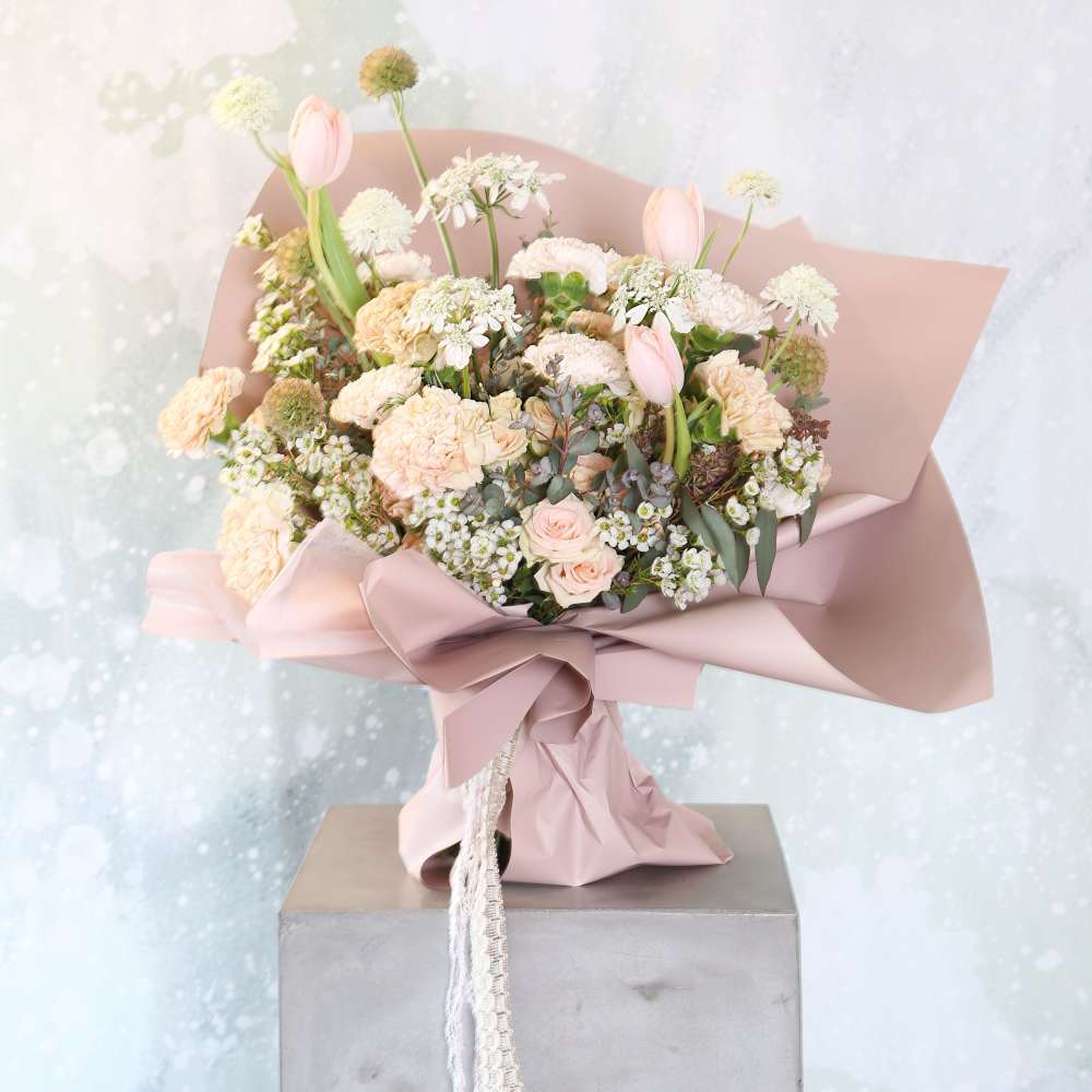Blush flower Garden handtie