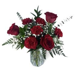 Scarlet Devotion – Luxury Red Rose Flower Arrangement