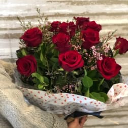 1 dz wrapped roses any color