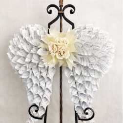 Angel Wings 24"x24" Floral Center