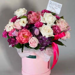 #62 Peonies & roses box