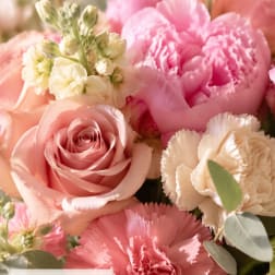 Mothers's Day Petite Luxury Bouquet