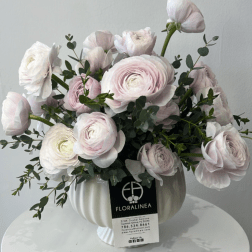 Too Pretty to Text Back