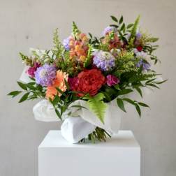 Unconditional Bouquet (Designer’s Choice -bright mix)