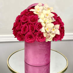 Love in Velvet By VLM Flowers