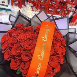 ROMANCE 36 Roses