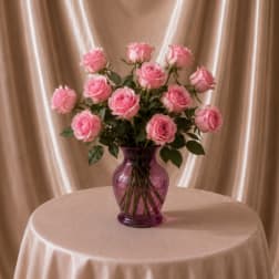 12 Baby Pink Roses in a Pink Vase
