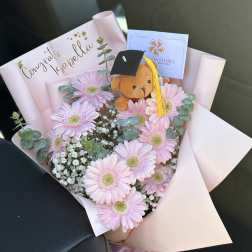 Ramo de flores pequeno para graduadas