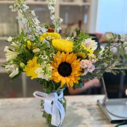 ARRANGEMENT OF THE WEEK - OUR CHOICE MUMS AND SUNFLOWER