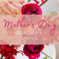 Mother's Day floral gift card with pink and red flowers