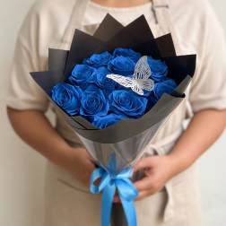 12 Blue Roses Ramo Buchon with Butterflies