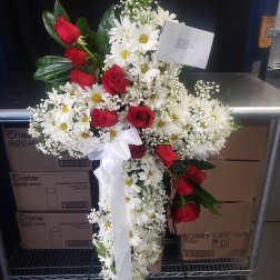 CROSS WITH RED ROSES