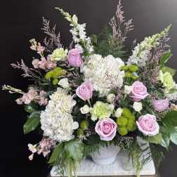 Grand Gesture Floor Basket