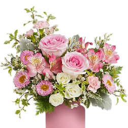 Teleflora's Pink Aura Bouquet