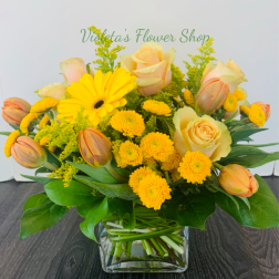 Hello Sunshine Arrangement