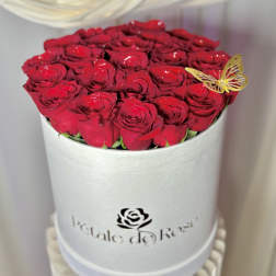 24 Roses Deluxe Box