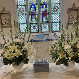 Matching sympathy arrangements in white