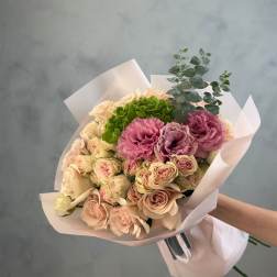 Rosé Garden Symphony