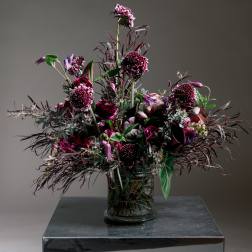 Moody & Romantic - Dark Design