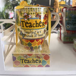 Decorative teacher mug gift set with a yellow ribbon