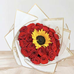 Ecuadorian Red Roses & Sunflower Bouquet | Premium Ramo Buchón with Korean Paper & Bow