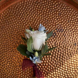 Good Vibes Boutonniere