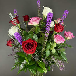 Sweetheart- Dozen Rose Arrangment