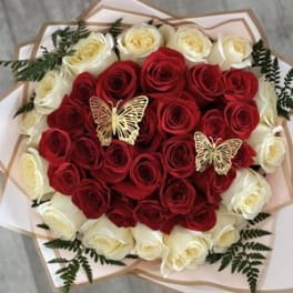 Bouquet Of 40 Red And White Roses