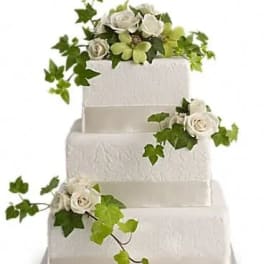 Roses and Ivy Cake Decoration