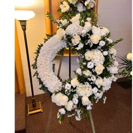 White Garland Wreath