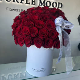 50 Red Roses In a Box