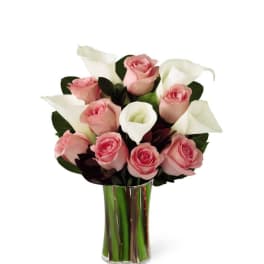 The FTD Warm Embrace Bouquet