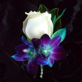 Purple and white Boutonniere