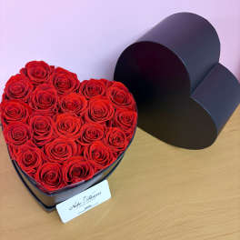 Heart Box : preserved roses
