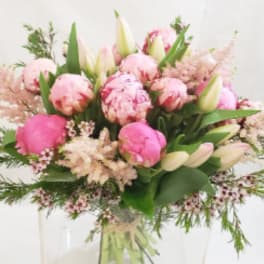 BP10 - Peony & Tulip Mixed Bouquet