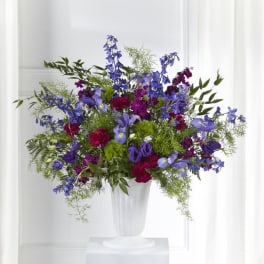 The FTD® Memorial of Life™ Arrangement