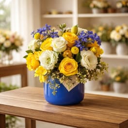 You’ve Got a Friend in Me – Cheerful Yellow & Blue Friendship Arrangement