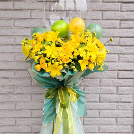 Standing flower bouquet