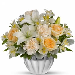 Teleflora's Kiss Me Softly
