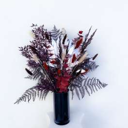 Dark Romance - Dried Flower Arrangement