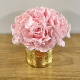 Pink rose bouquet in a gold textured container