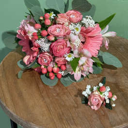 Pink rose and gerbera bouquet with eucalyptus and berries