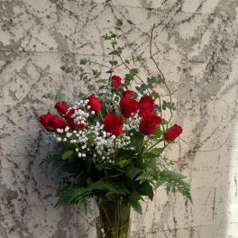 Classic Red Long Stem Roses Arranged by HallidayFlowers