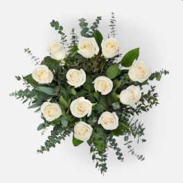 1 Dozen White Roses in a Bouquet