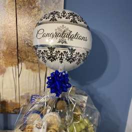 BASKET SHOP FLOWERS AND FRUITS