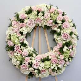 Blush Wreath Wonder