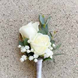 Customize Boutonniere