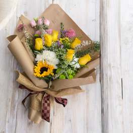 Premium Yellow roses seasonal bouquet